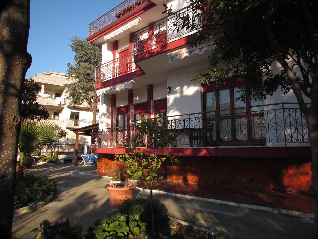 Villa Claudianna Bed & Bike Paestum Ngoại thất bức ảnh